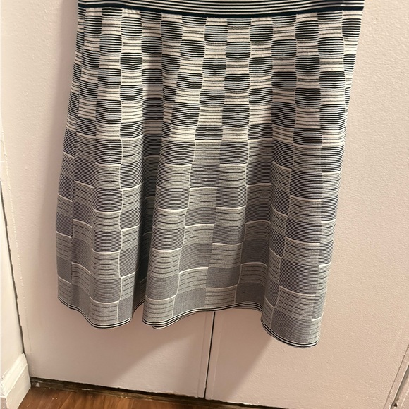 Reiss Dresses & Skirts - Reiss knit mini skirt